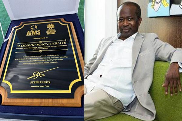 THAÏLANDE : MAMADOU DIAGNA NDIAYE HONORÉ PAR STEPHAN FOX, LE PRÉSIDENT DE L’AIMS ET SECRÉTAIRE GÉNÉRAL DE L’UITS !