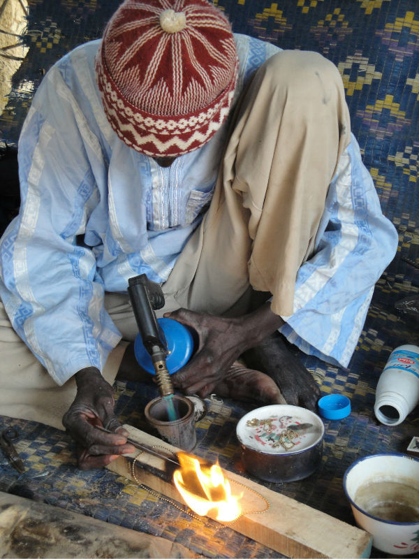 ENQUÊTE : LES CASTES, CE SYSTÈME ARCHAÏQUE QUI CONTINUE DE PLOMBER LE SÉNÉGAL !